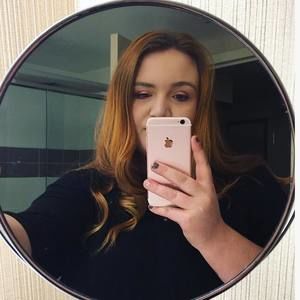 Meet your Posher, Kendra